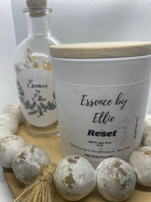 Reset is our favorite scent it clean and refreshing. Reset Candle is perfect for that sap relaxing day or night. 