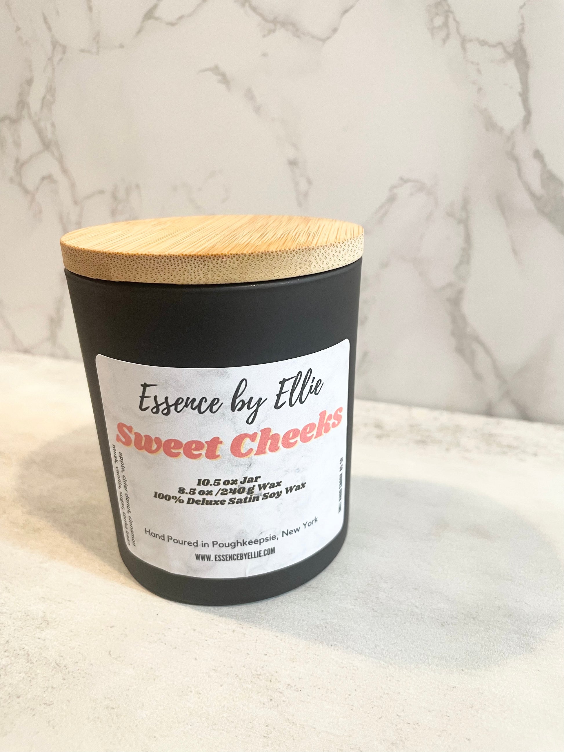Sweet Cheeks Wooden wick Candle apple cider donut scent